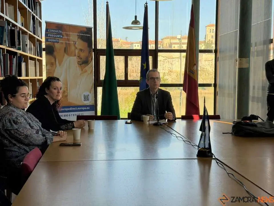 Caf&eacute; debate Espa&ntilde;a portugal UE_2