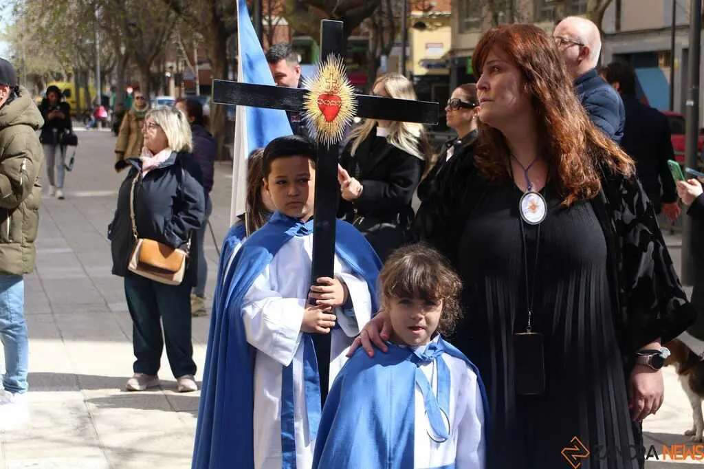   El Sagrado Coraz&oacute;n de Jes&uacute;s de Zamora celebra su propia procesi&oacute;n de Semana Santa