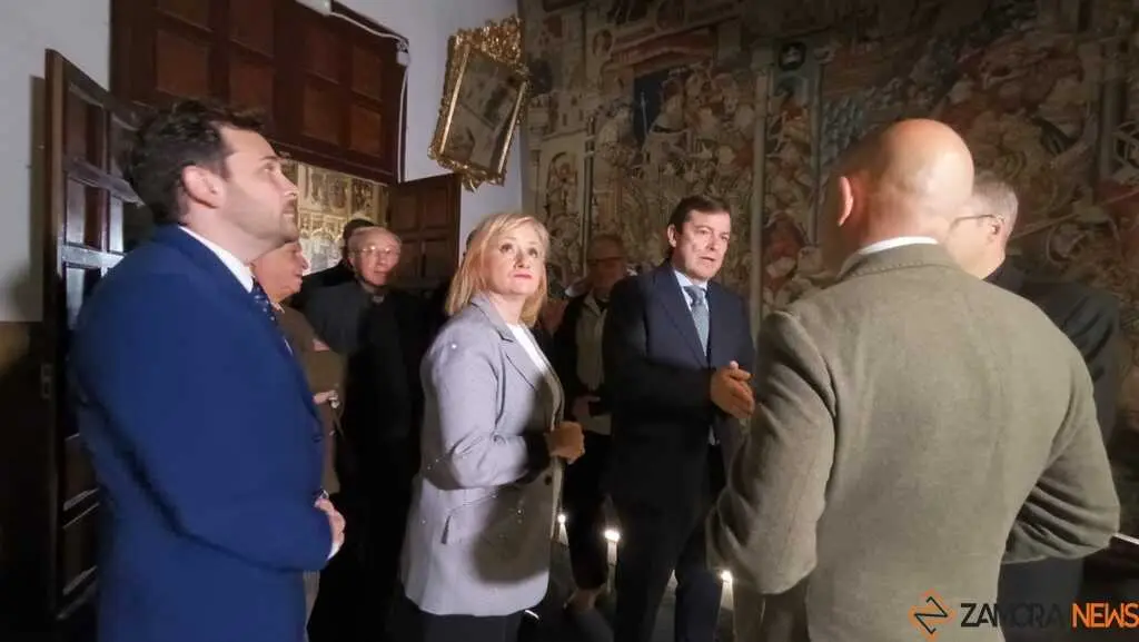 Visita de Ma&ntilde;ueco a las Edades del Hombre Zamora_3