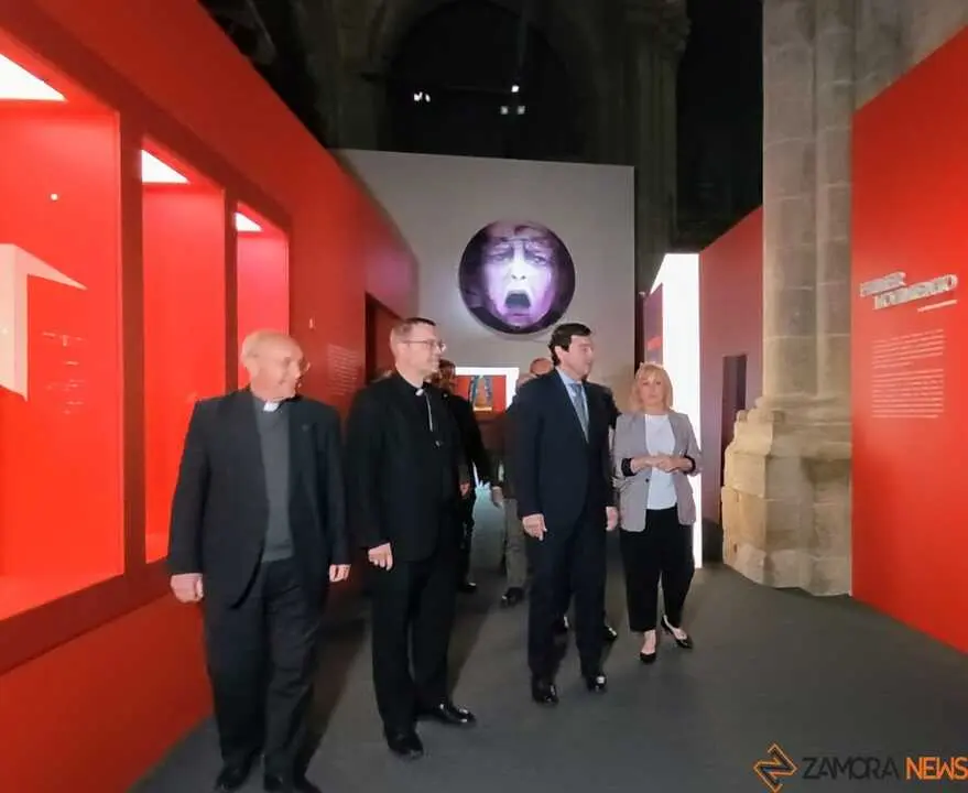 Visita de Ma&ntilde;ueco a las Edades del Hombre Zamora_9