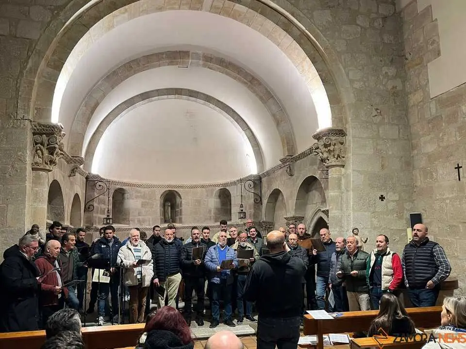 Ensayo Miserere Alistano Capas Pardas 