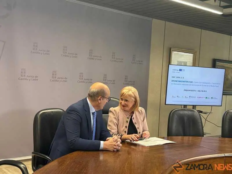 Leticia Garc&iacute;a, presentaci&oacute;n Drone Innovation Hub