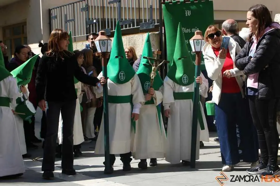 procesi&oacute;n de Semana Santa, colegio La Milagrosa_15