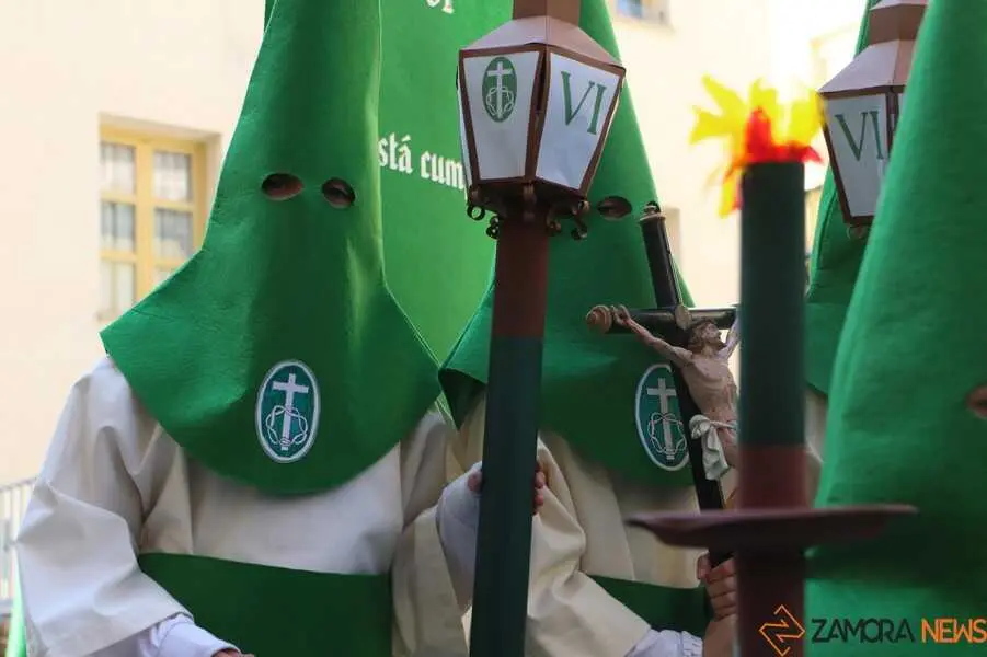 procesi&oacute;n de Semana Santa, colegio La Milagrosa_19
