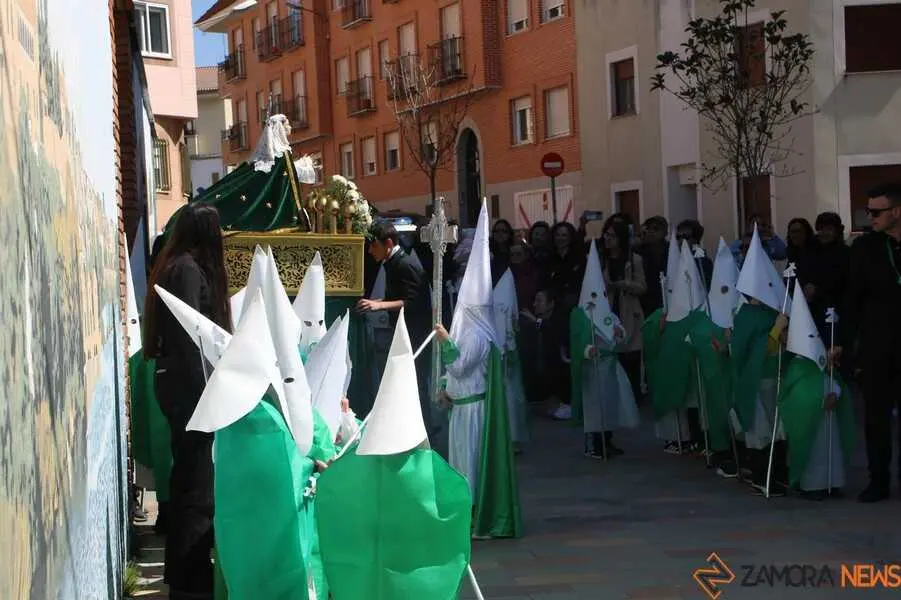  procesi&oacute;n de los alumnos del colegio Sant&iacute;sima Trinidad Amor de Dios_9