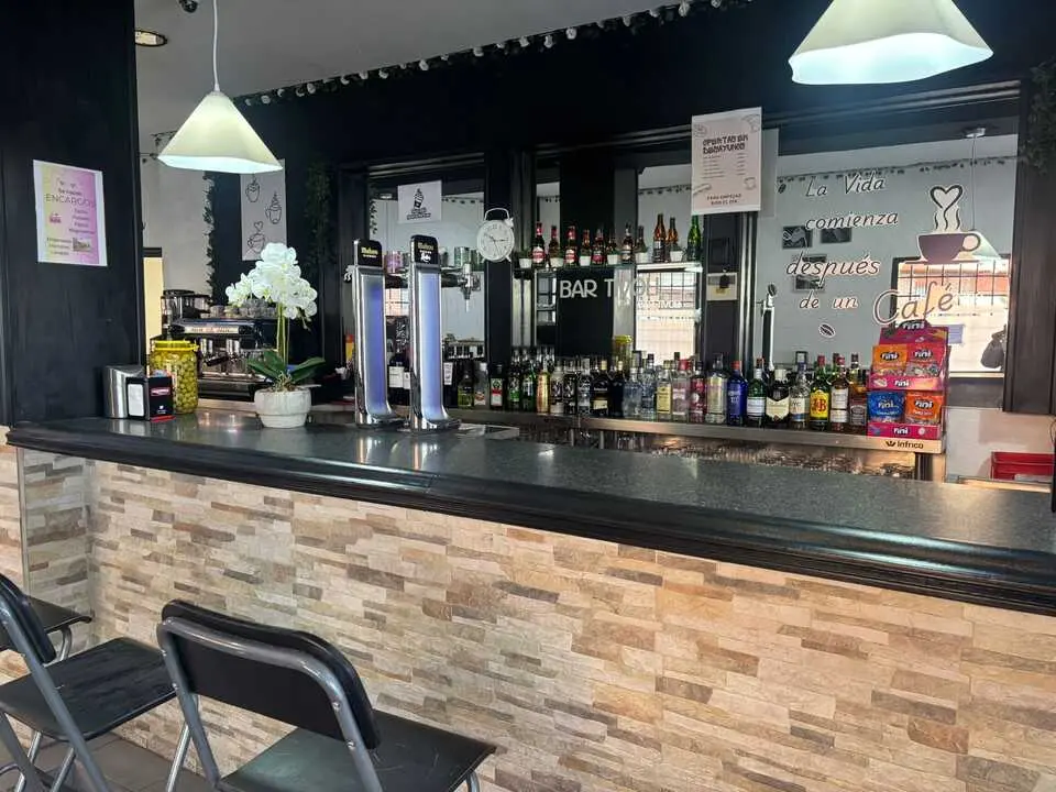 Bar T&iacute;voli Zamora _3