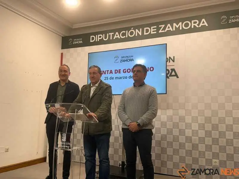 Javier Fa&uacute;ndez, Emilio Fern&aacute;ndez y Ramiro Silva