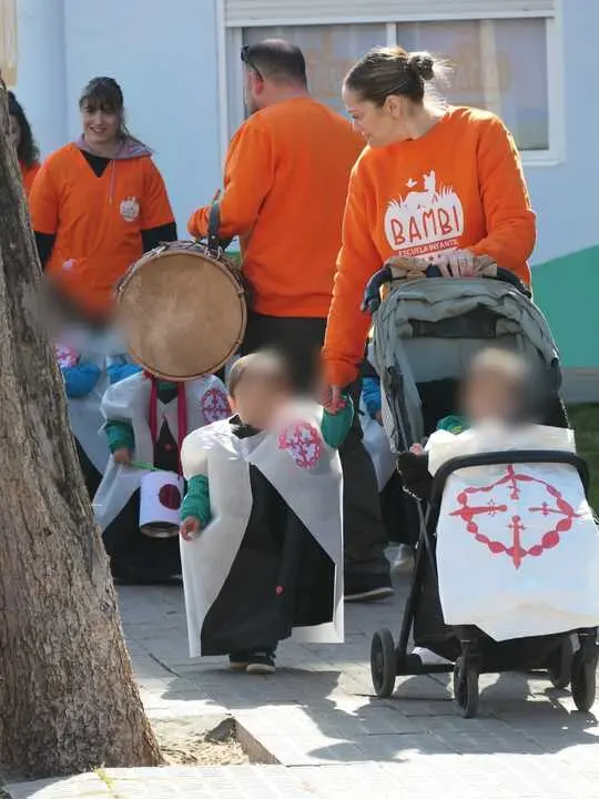 procesi&oacute;n Escuela infantil Bambi  (1)