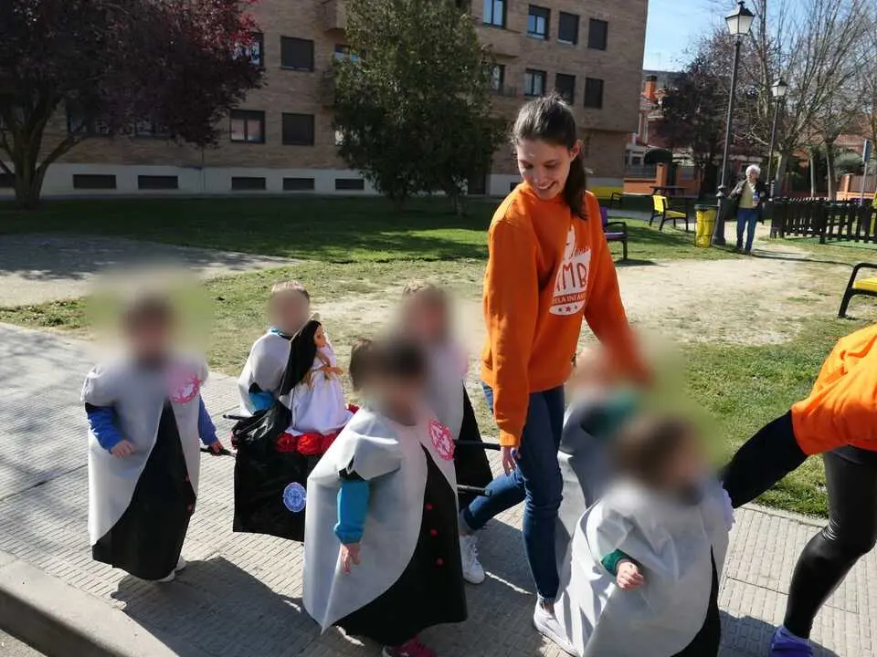 procesi&oacute;n Escuela infantil Bambi  (2)