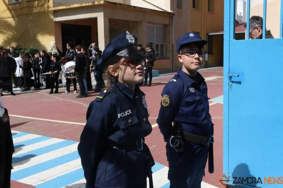 procesi&oacute;n escolar semana santa Nuestra Se&ntilde;ora del Roc&iacute;o_2