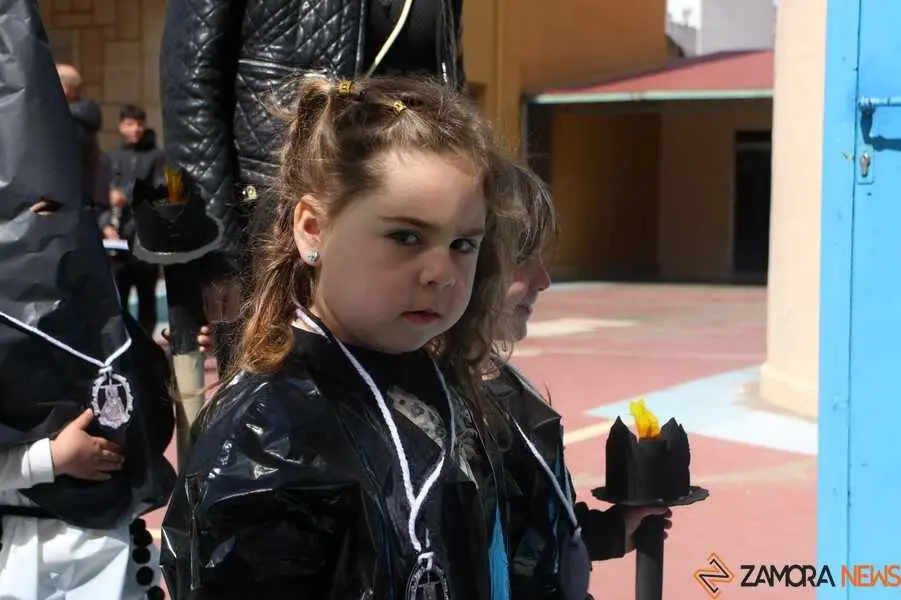 procesi&oacute;n escolar semana santa Nuestra Se&ntilde;ora del Roc&iacute;o_7