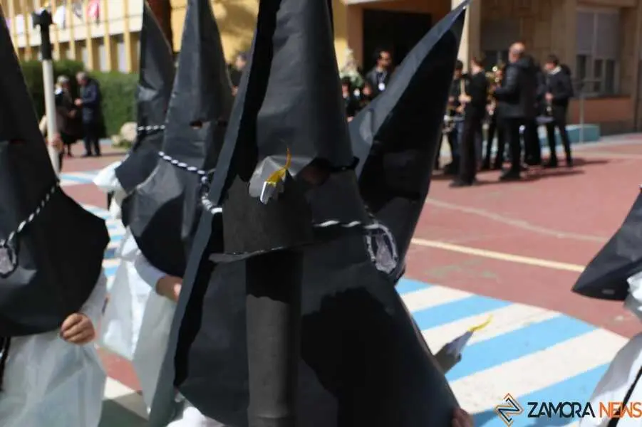 procesi&oacute;n escolar semana santa Nuestra Se&ntilde;ora del Roc&iacute;o_8