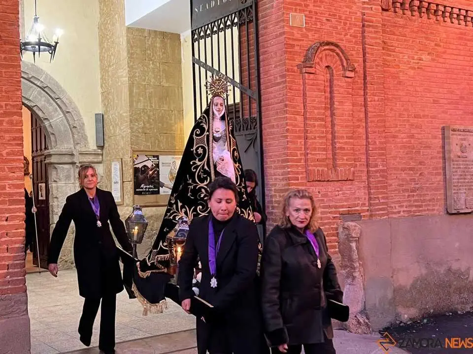 Procesi&oacute;n Viernes de Dolores Coreses