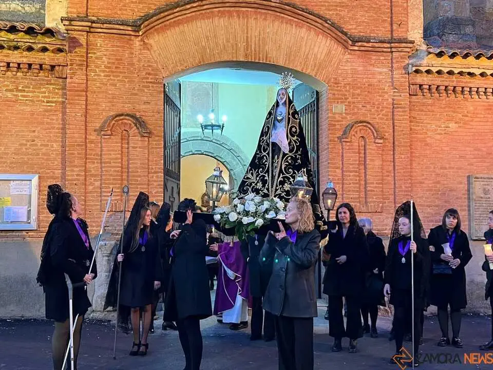 Procesi&oacute;n Viernes de Dolores Coreses_5