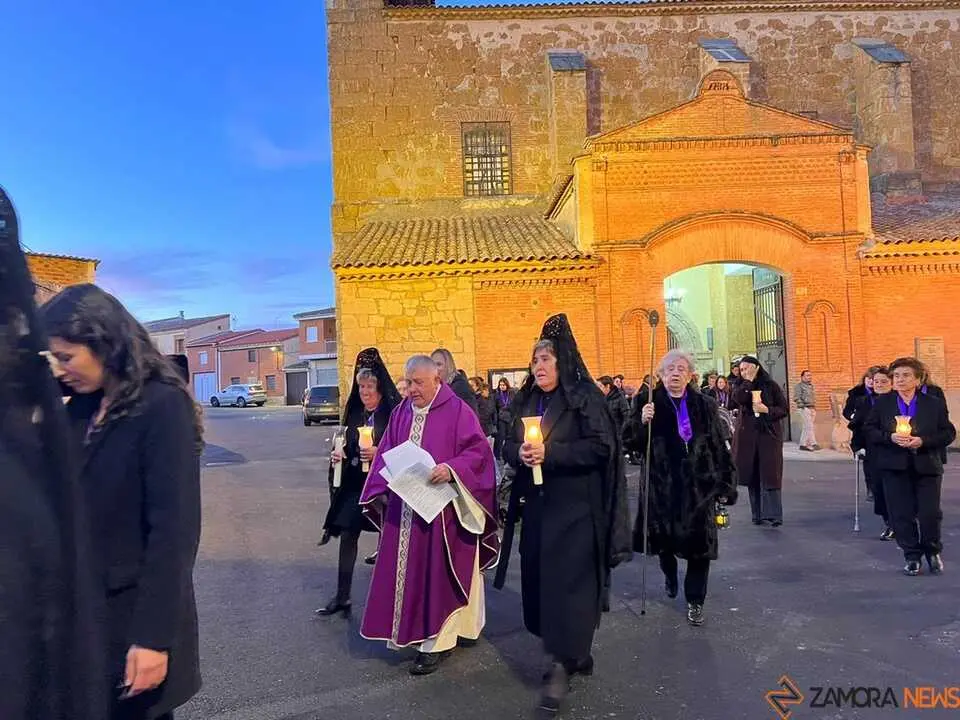 Procesi&oacute;n Viernes de Dolores Coreses_12