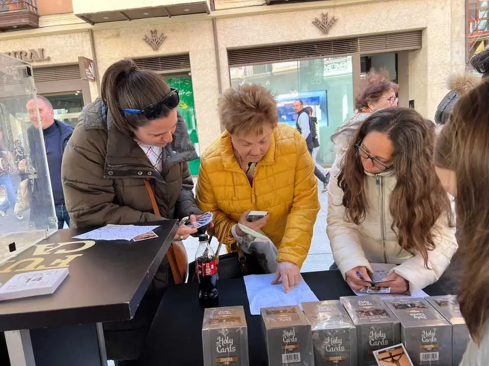 Quedada Holy Cards _24