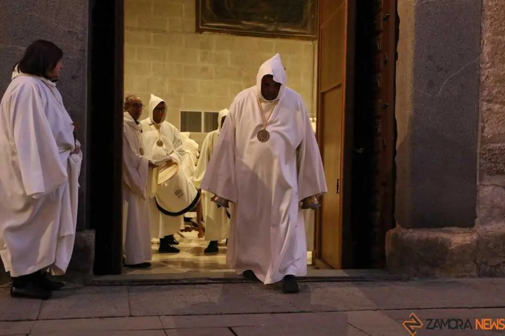 Luz y Vida Zamora _11