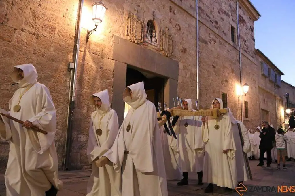 Luz y Vida Zamora _15