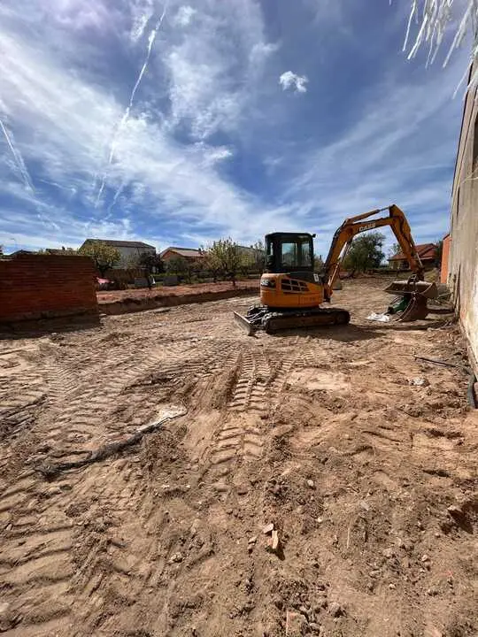 Obras almacen municipal El Perdig&oacute;n