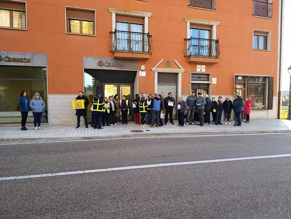 Concentraci&oacute;n carteros Aliste