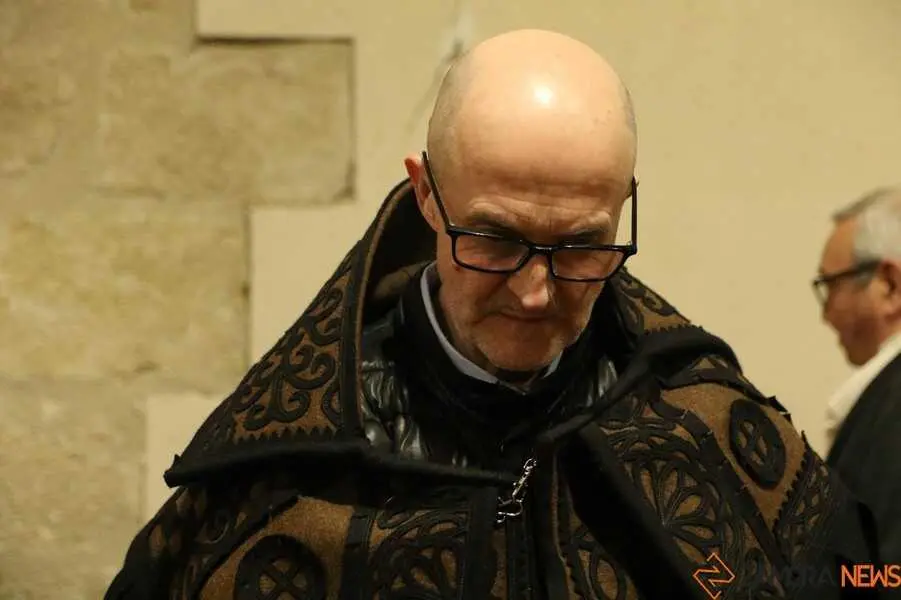 procesi&oacute;n Capas Pardas Zamora _2