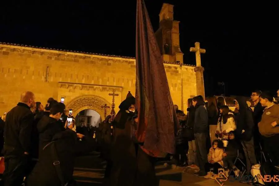 procesi&oacute;n Capas Pardas Zamora _10