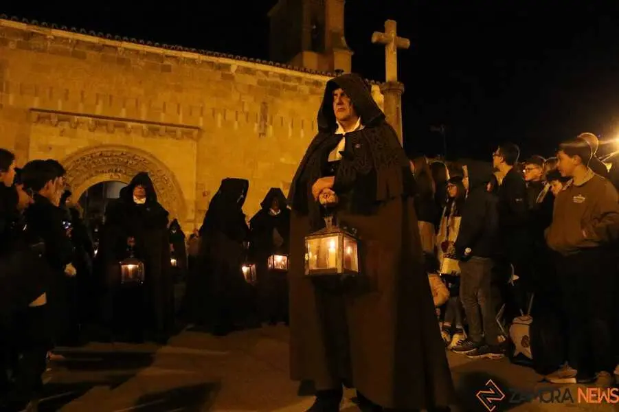 procesi&oacute;n Capas Pardas Zamora _24