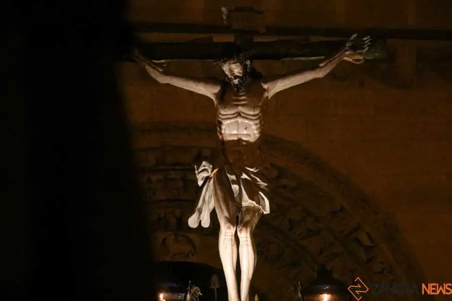 procesi&oacute;n Capas Pardas Zamora _25