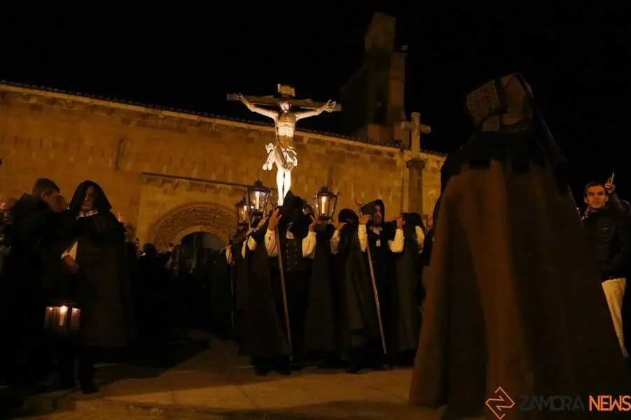 procesi&oacute;n Capas Pardas Zamora _28