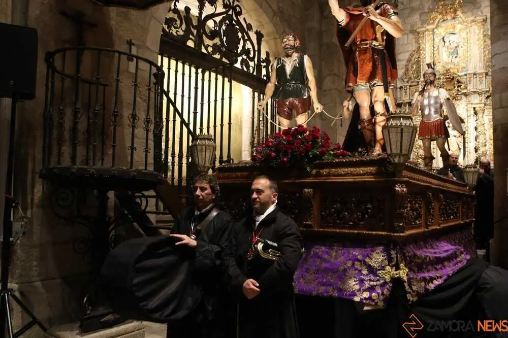 Merl&uacute; 5 de copas_18