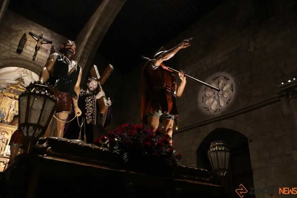 Merl&uacute; 5 de copas_35