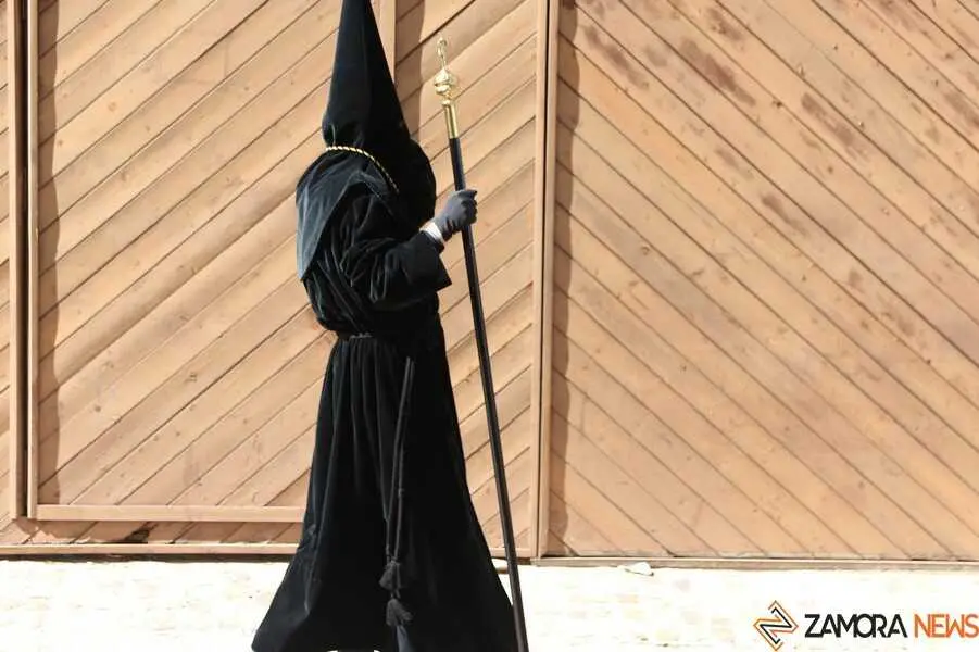 Procesi&oacute;n Santo Entierrro Zamora 2026_30