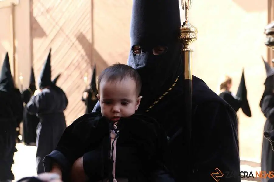 Procesi&oacute;n Santo Entierrro Zamora 2026_35