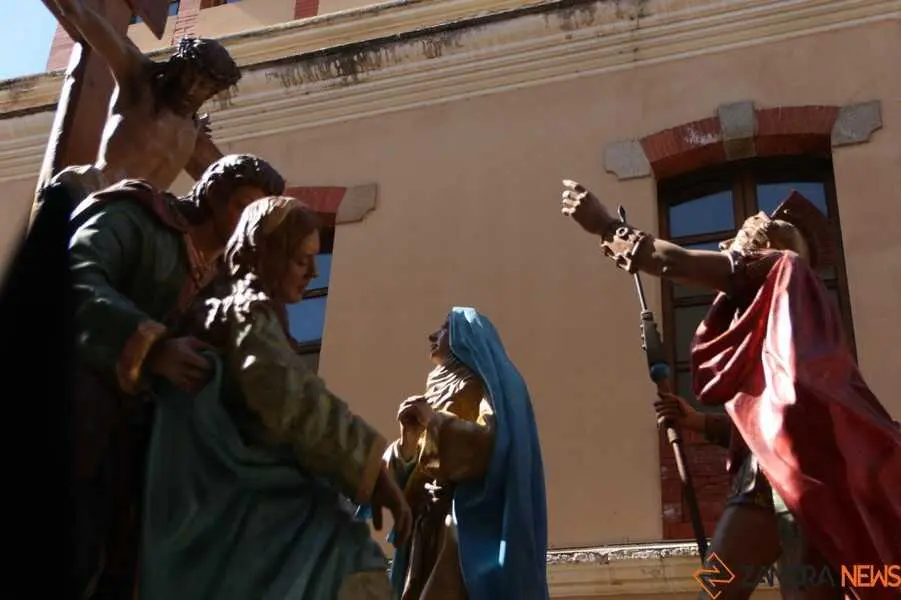 Procesi&oacute;n Santo Entierrro Zamora 2026_40