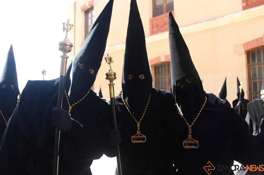 Procesi&oacute;n Santo Entierrro Zamora 2026_43