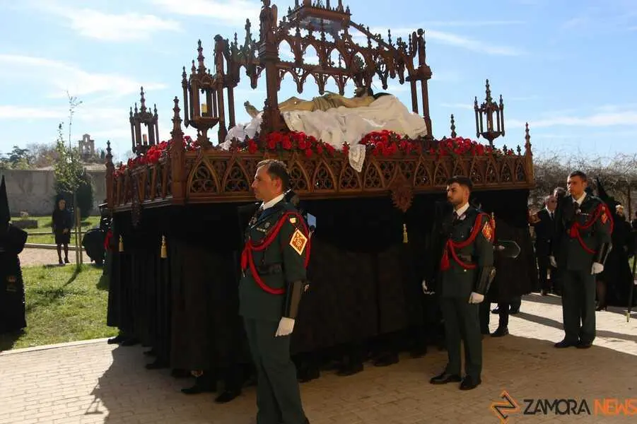 Procesi&oacute;n Santo Entierrro Zamora 2026_75