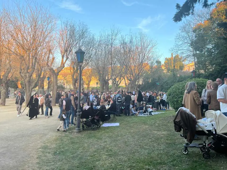 e7b4f287-c44c-4040-aa39-21ac9725c5c8