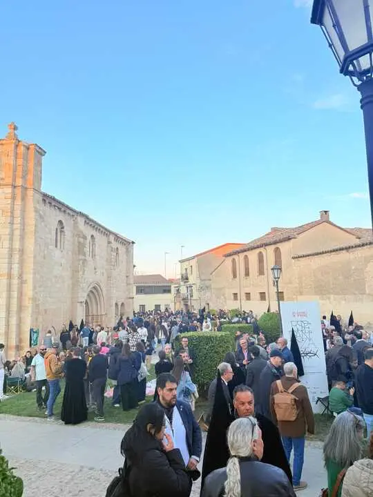 451f91b1-4a98-48d5-8a7e-be5a34e00178