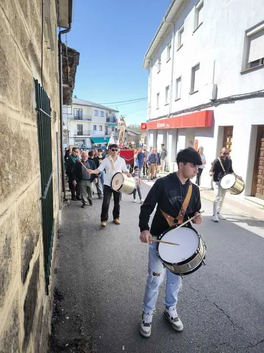 El Encuentro Mombuey Domingo de Resurecci&oacute;n _3