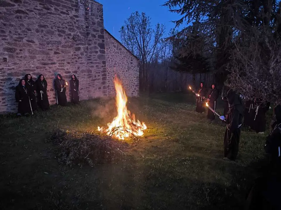Mombuey procesi&oacute;n de &Aacute;nimas