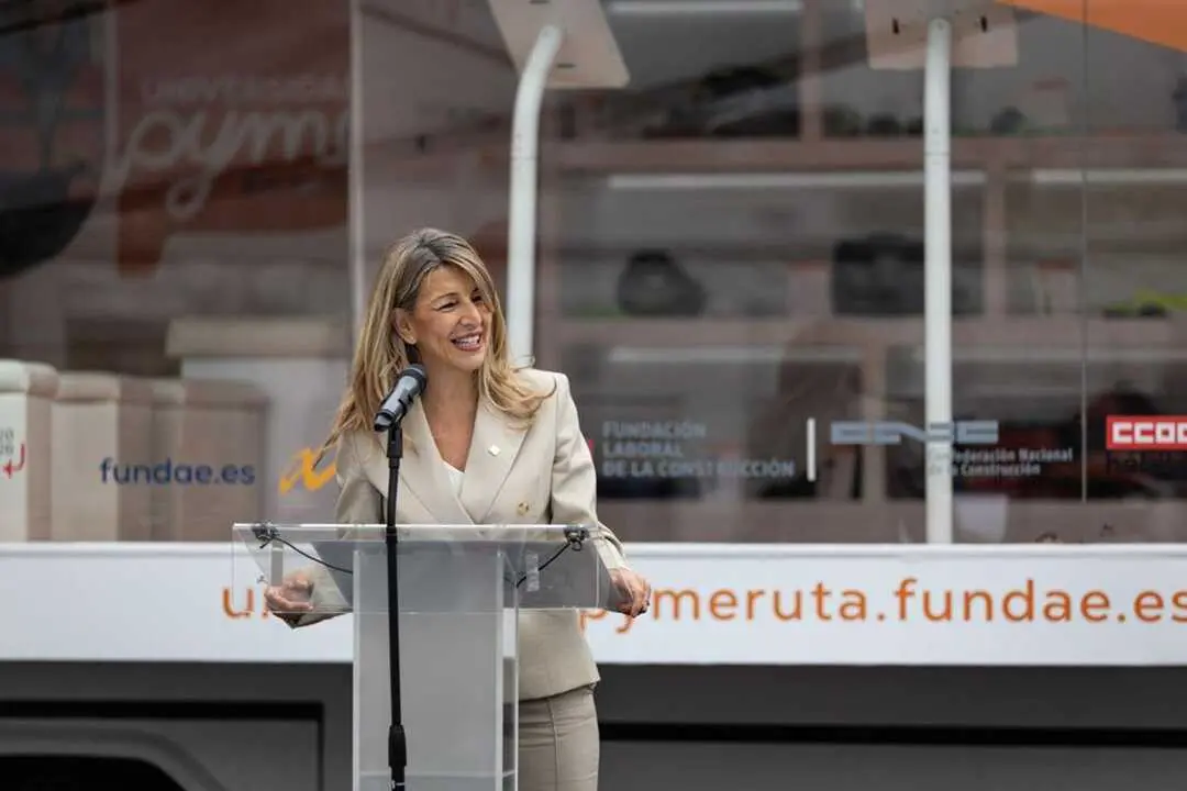 La vicepresidenta segunda y ministra de Trabajo y Econom&iacute;a Social, Yolanda D&iacute;az, durante su intervenci&oacute;n ante los medios de comunicaci&oacute;n