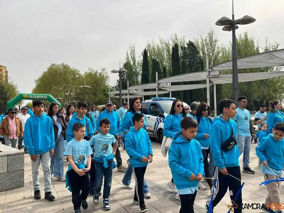 Marcha AZADAHI Autismo _11