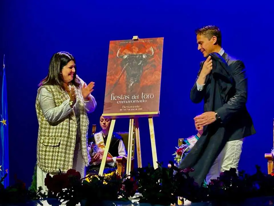 Cartel Anunciador Toro Enamorado 2026