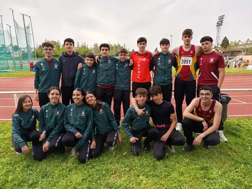 Parte de la Expedicion del vino toro caja rural desplazados a Salamanca