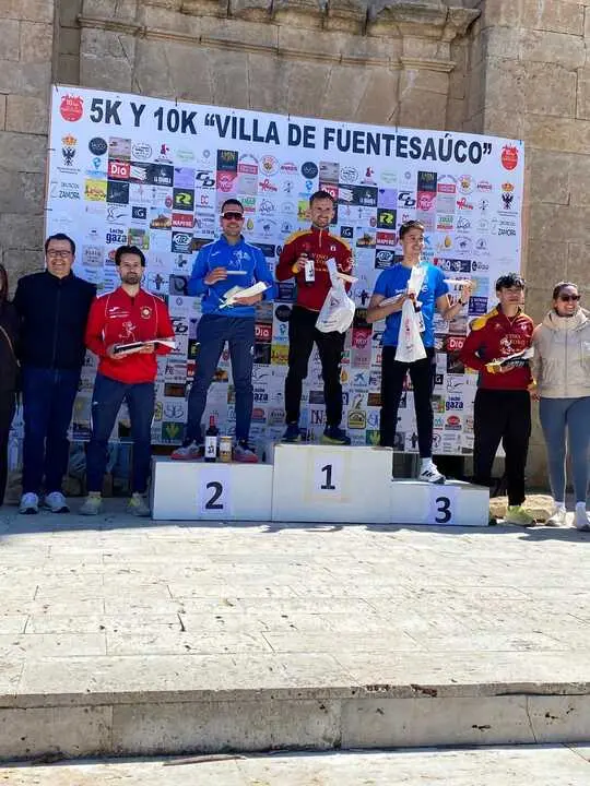 5K Y 10 K Villa Fuentesa&uacute;co Club Vino Toro Caja Rural