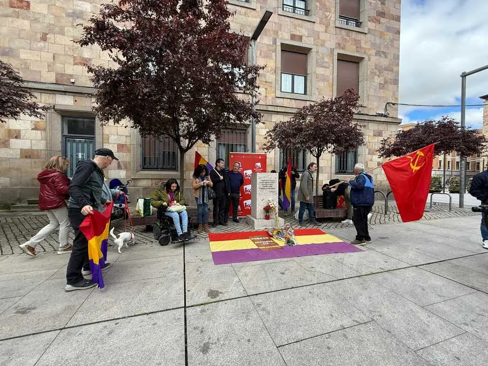 D&iacute;a de Rep&iacute;ublica en Zamora IU y PCE _3