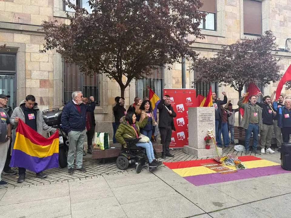 D&iacute;a de Rep&iacute;ublica en Zamora IU y PCE _14