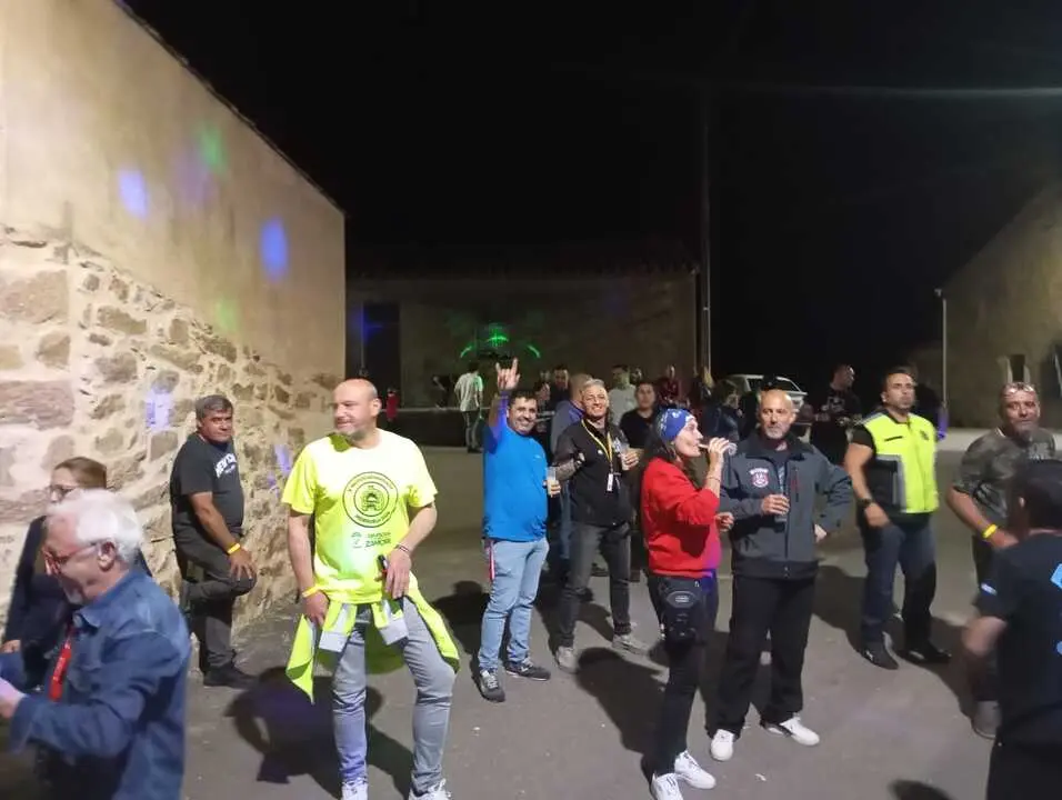  Moto Cacharrada en Pereruela. IMAGEN CEDIDA  (1)