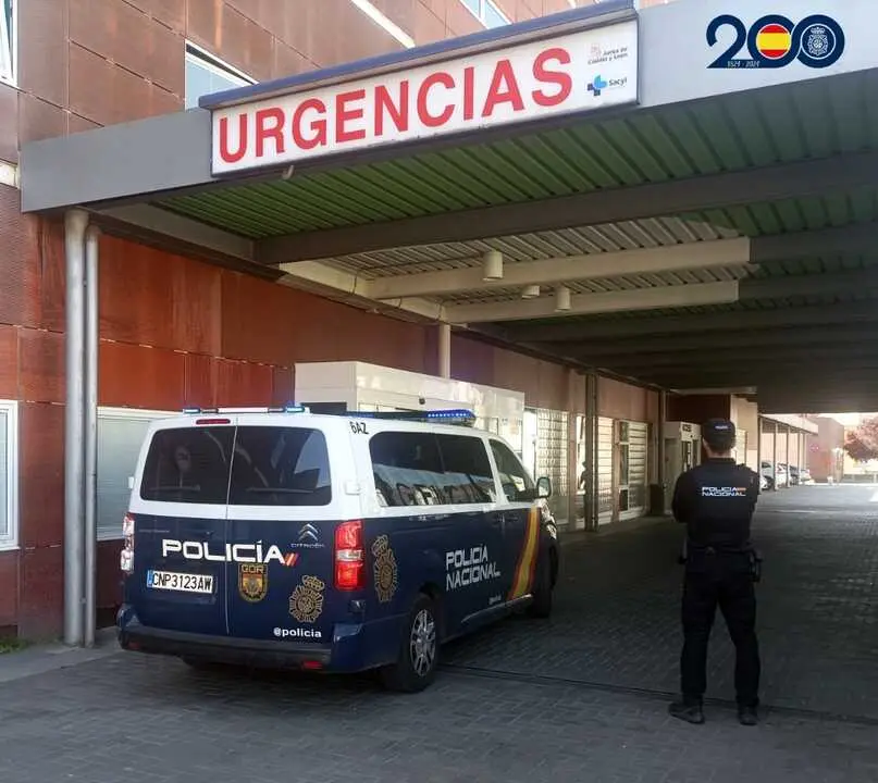 Polic&iacute;a Nacional en Urgencias