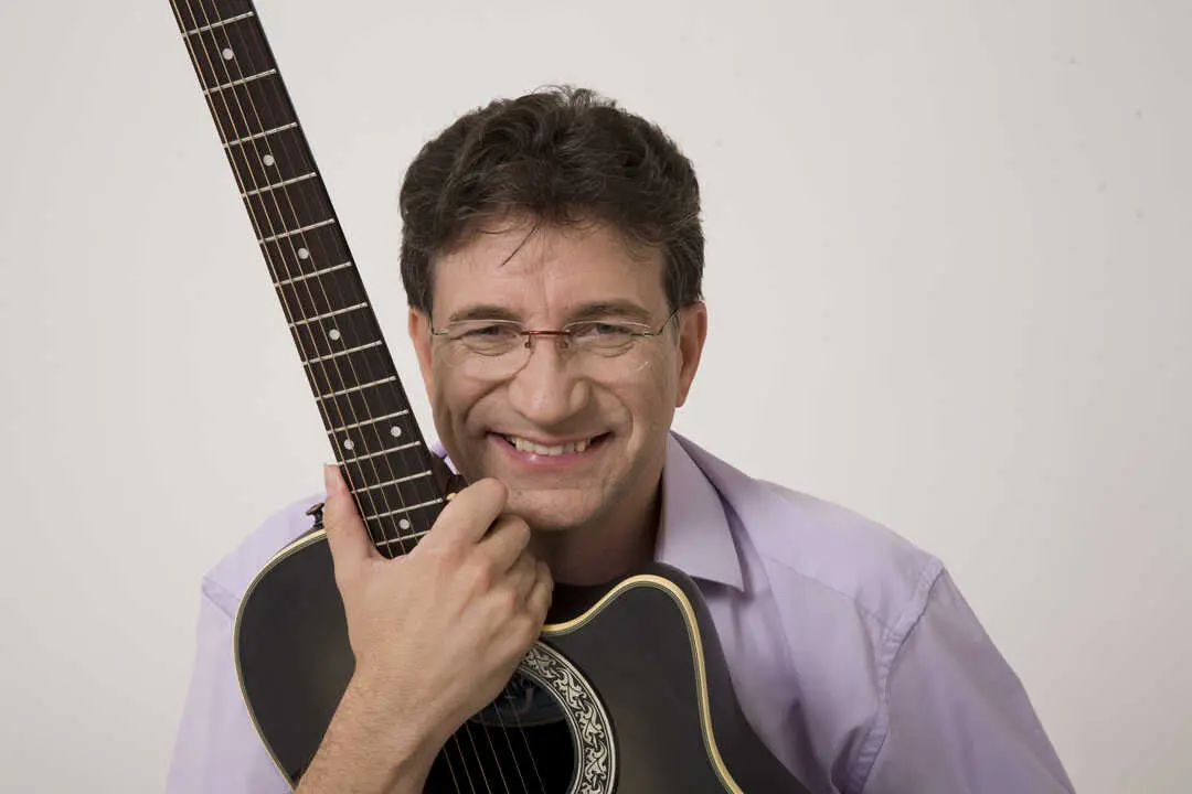 cantautor zamorano Rogelio Cabado